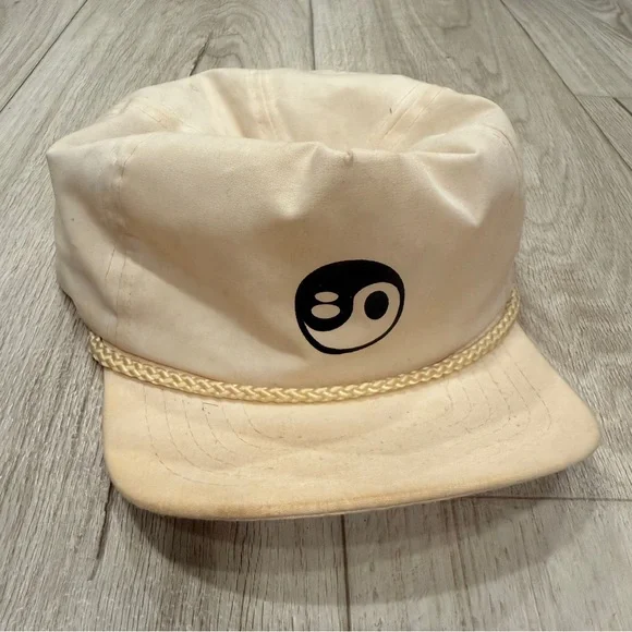 Cream and Black Cadet Hat with Yin-Yang Vintage artist flip exclusive Emblem - Picture 1 of 3